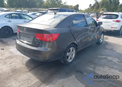 2011 Kia Forte Ex z USA, uszkodzony, nr VIN KNAFU4A26B5356056